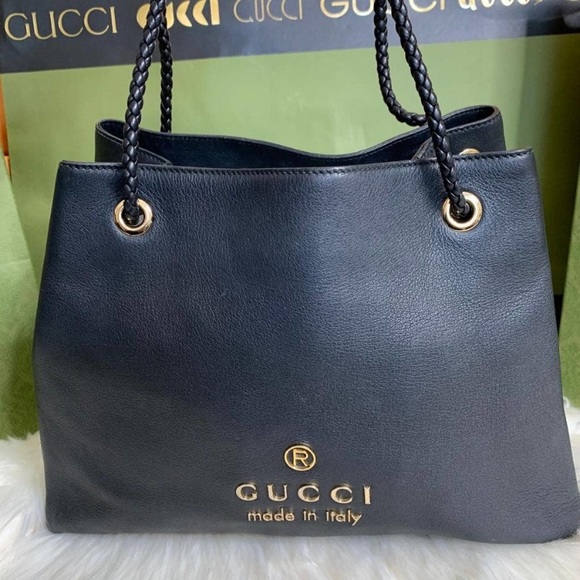 Authentic Gucci black leather shoulder bag - Picture 3 of 15